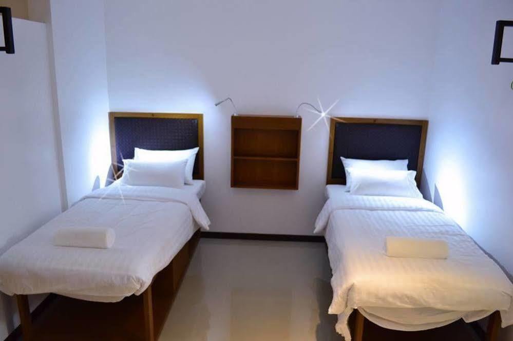 The Lantern Hostel, Chalong ,Phuket Exterior foto