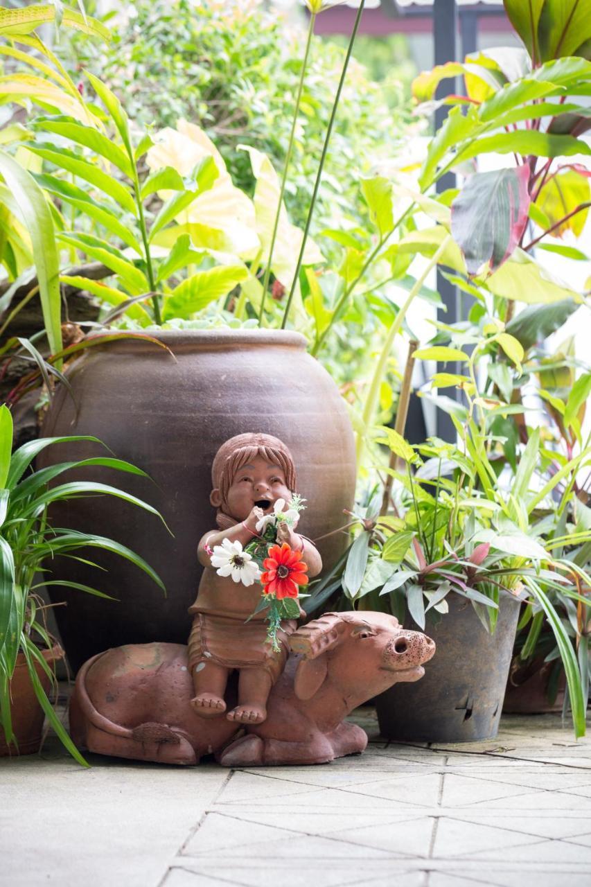 The Lantern Hostel, Chalong ,Phuket Exterior foto